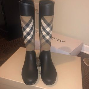 Burberry rain boots